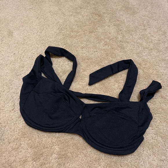 L space camellia top - Picture 5 of 5